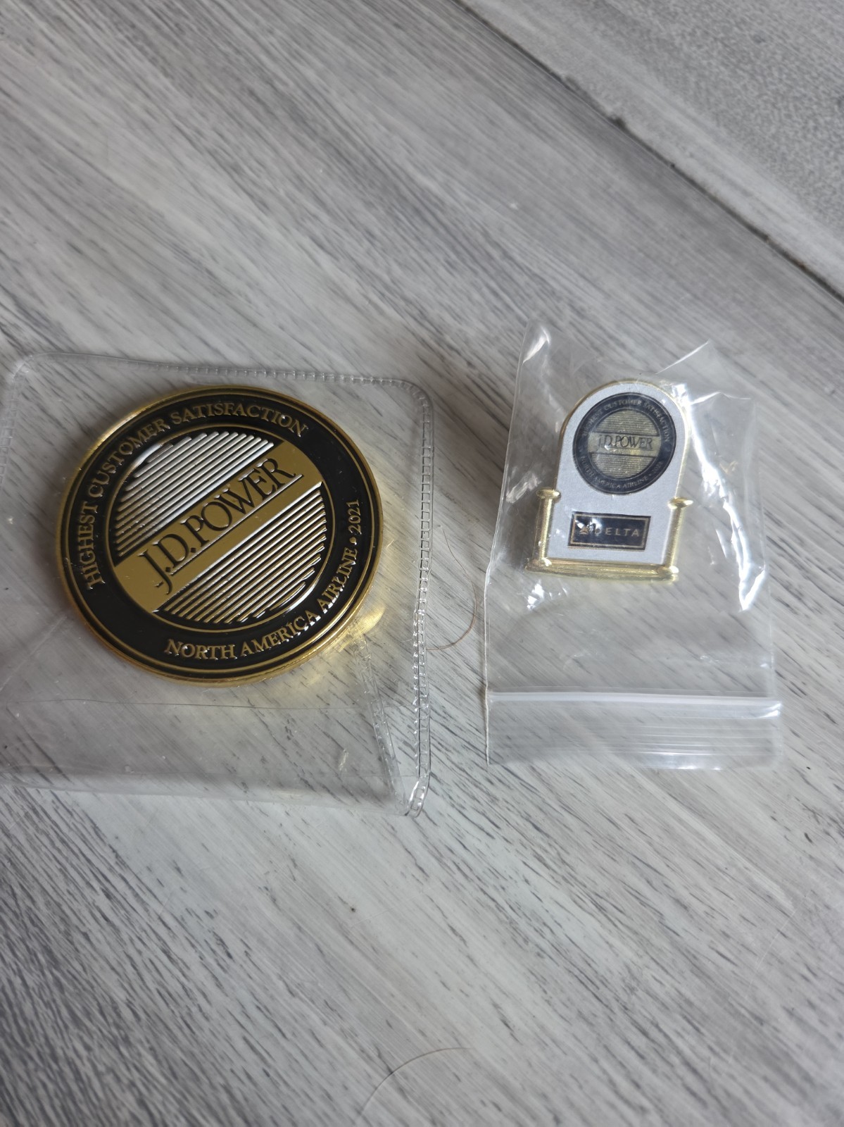 new 2021Delta Air Lines J.D. Power Award Challenge Coin Metal Medal Collectible