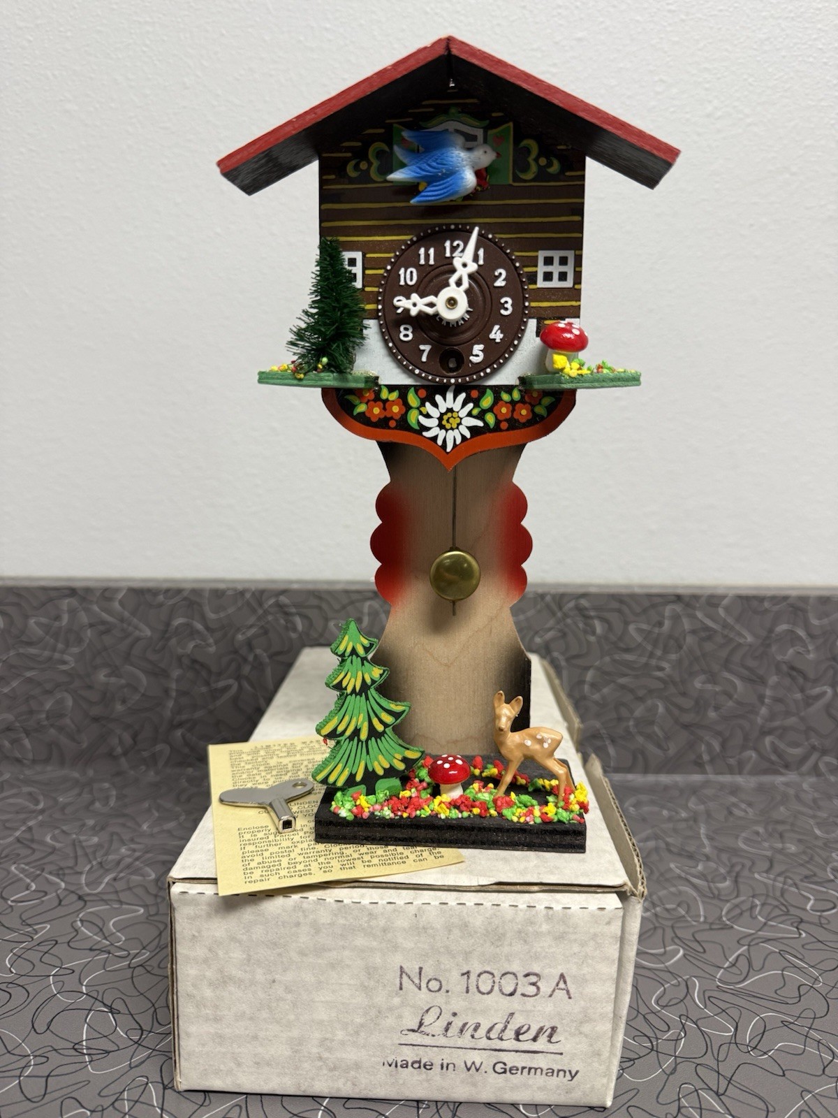 Linden German Black Forest Chalet 8”Cuckoo Clock J Engstler New/Old in Box WORKS