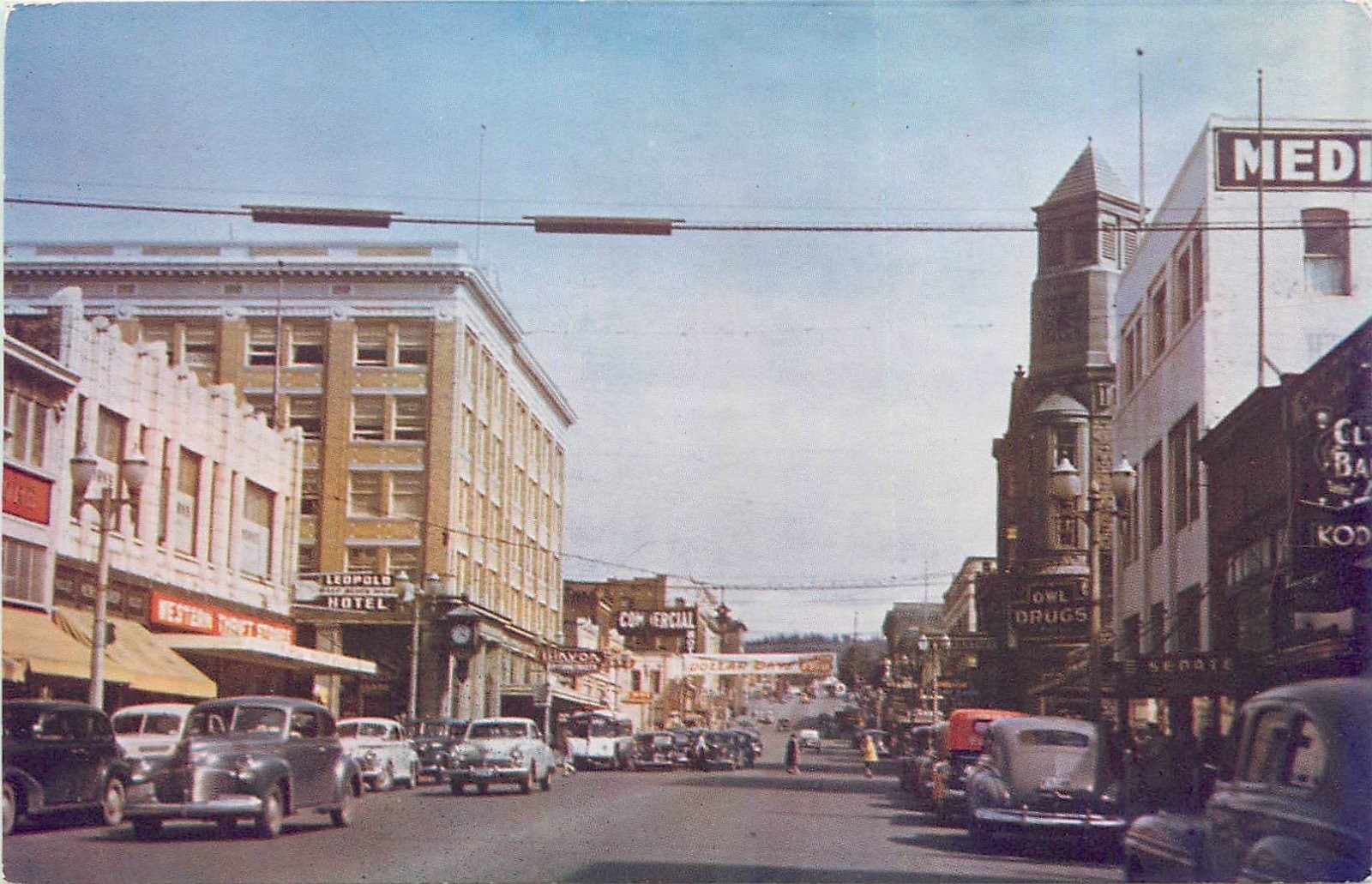 1940s Bellingham Washington Holly Street Roberts autos Postcard 25-11134