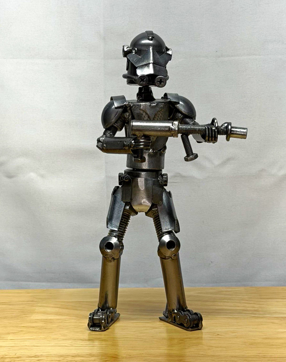 Handmade Welded Metal Robot Soldier Sculpture Scrap Metal Art Figure Rifle 9.5”