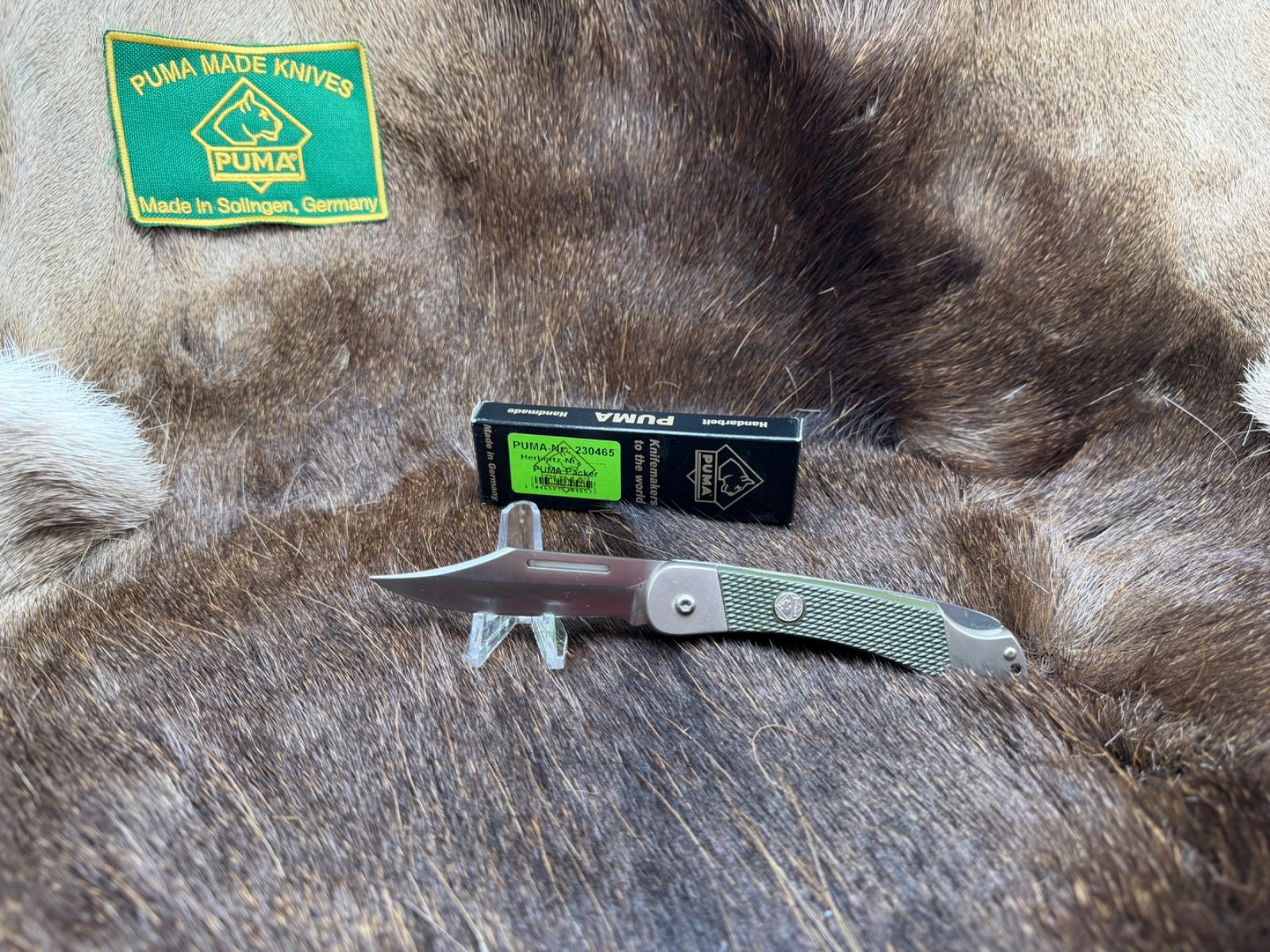 2000 Puma 465 Packer Knife With Green Checkered Handles Mint In Factory Box