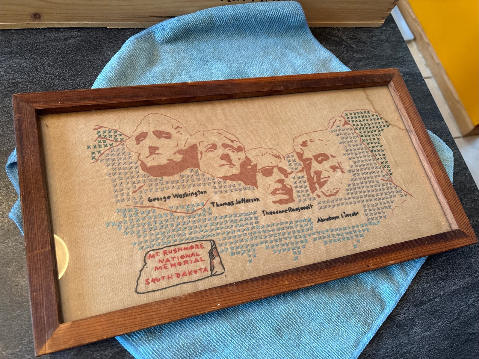 Vintage Rare Mount Rushmore South Dakota Needlepoint Embroidery Framed 17” X 9”