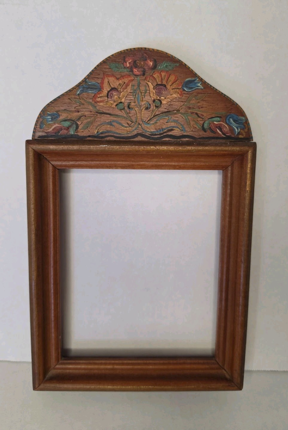Antique Wooden Picture Frame Folk Art 8.5x5\
