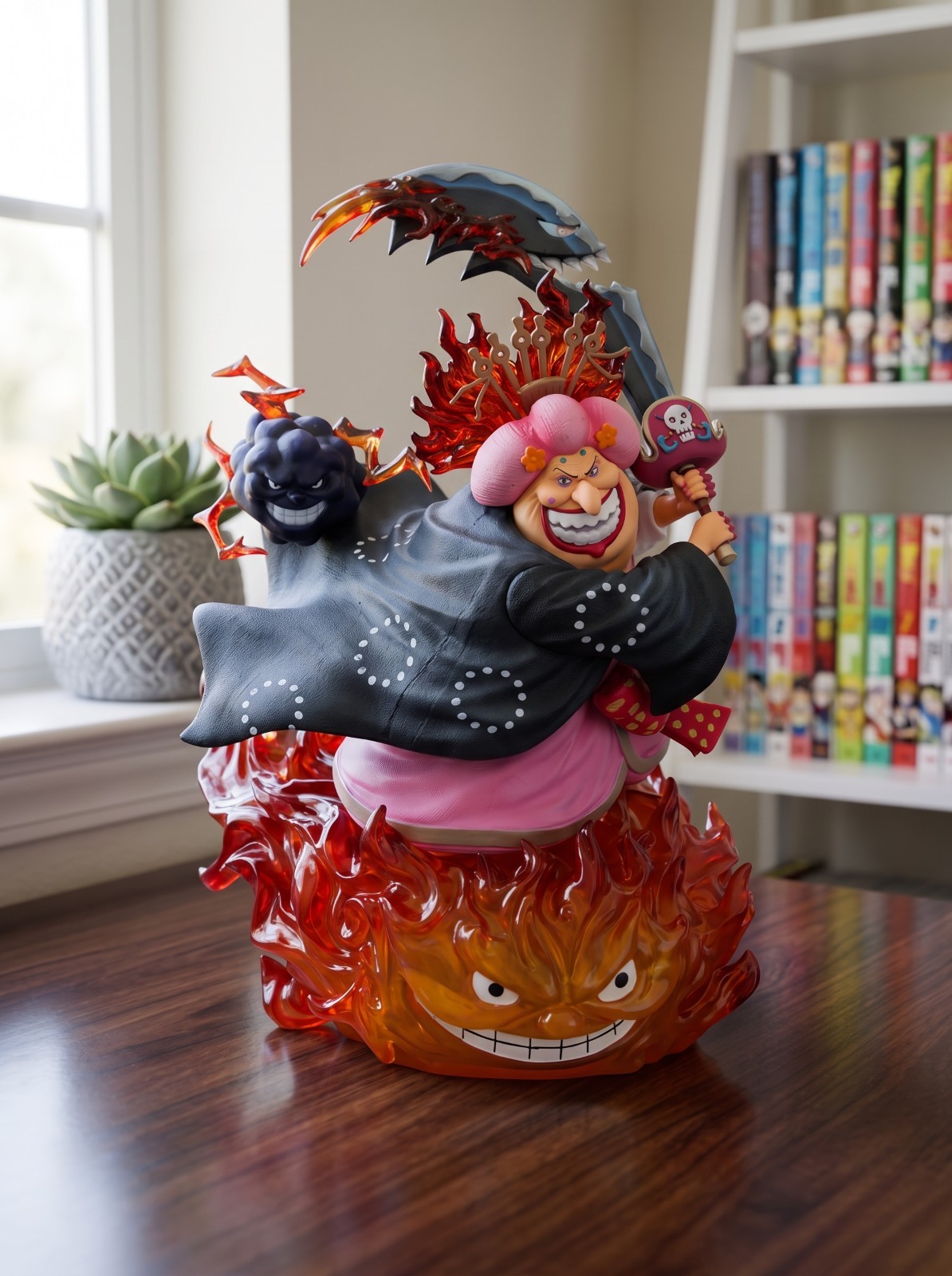 One Piece Charlotte Linlin LED Mom Anime Figure Statue Yonko Napoleon Prometheus