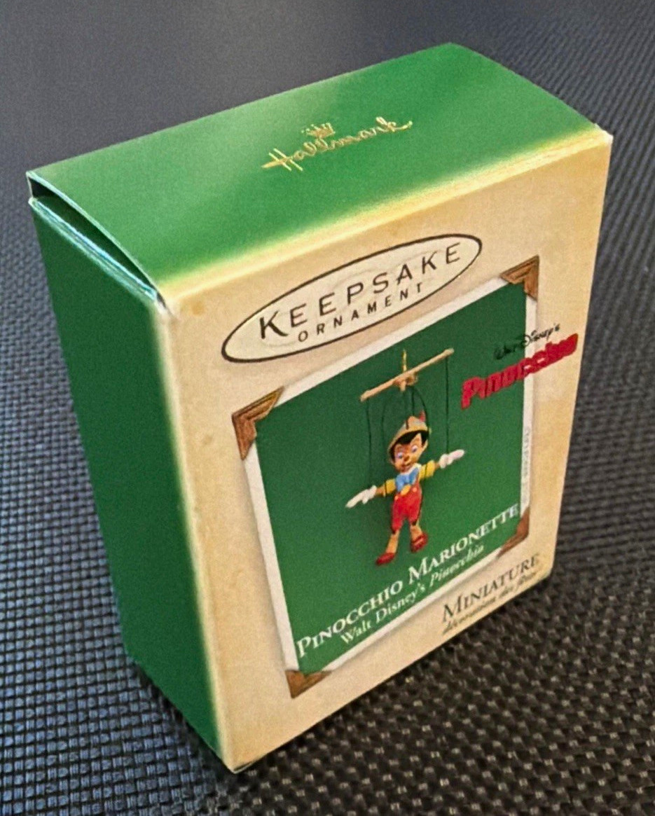 Hallmark Keepsake 2004 MINIATURE WALT DISNEY\'S PINOCCHIO MARIONETTE Ornament