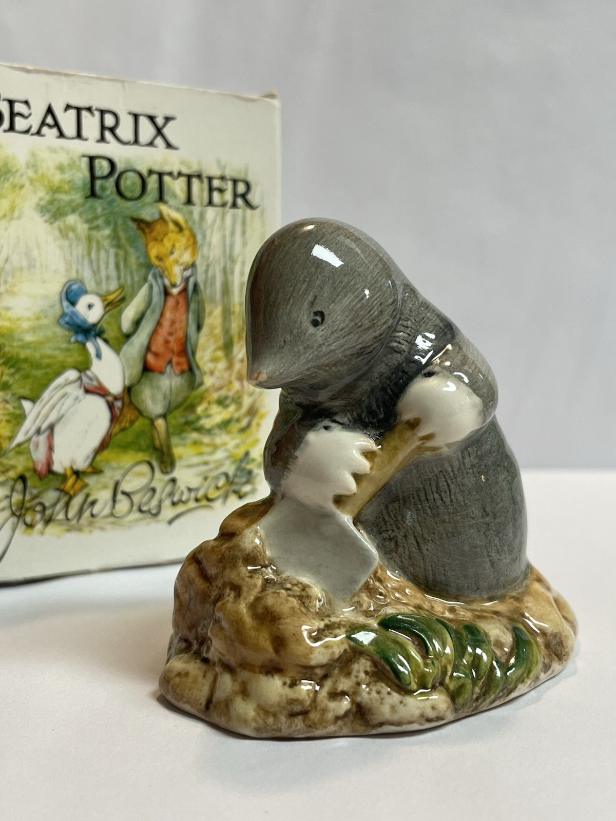 Vtg Beatrix Potter Figure \