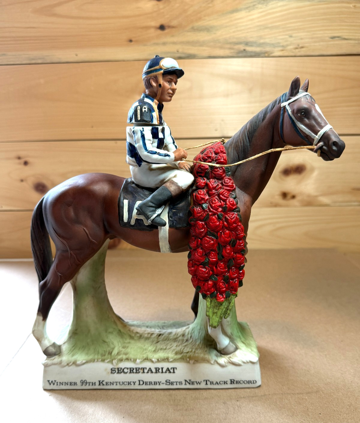 1977 Lionstone Secretariat Porcelain Whiskey Decanter Kentucky Derby Ron Turcott