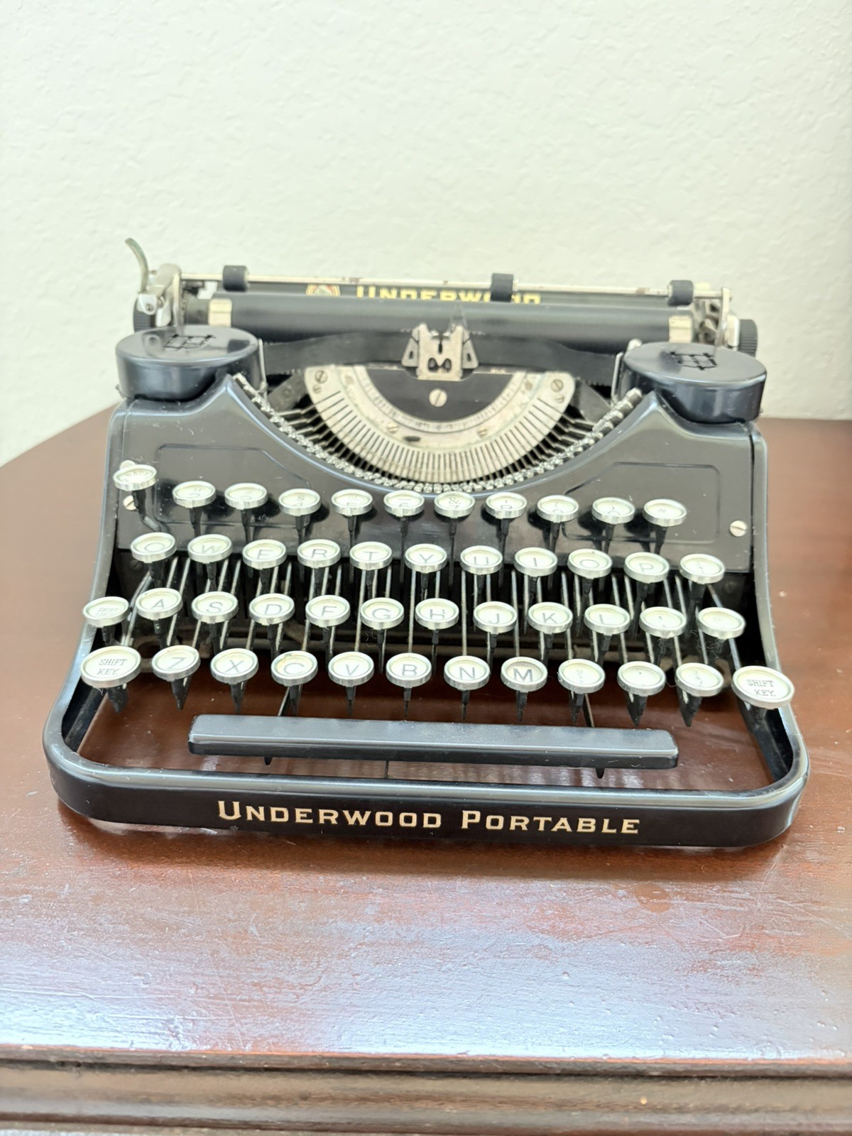 1930’s Underwood Elliot Fisher Portable Typewriter Glossy Black