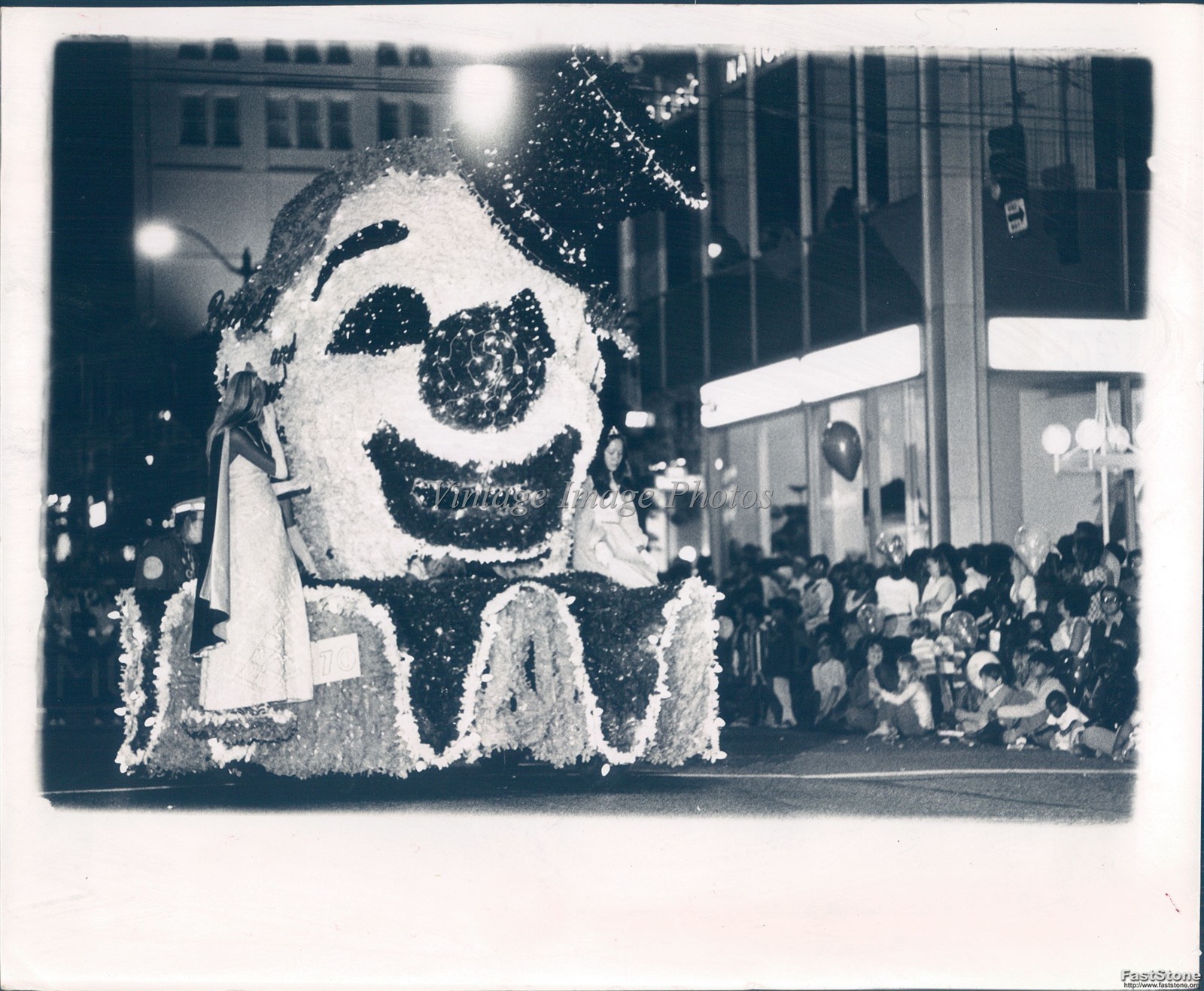 1972 Bothell Seafair Torchlight Parade Clown Float Historic Vintage Photo 8x10