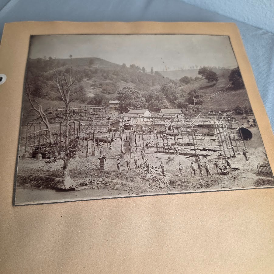 Antique Family Photo Scrapbook 270+ Photos 1906-1960 WWII PA Ohio