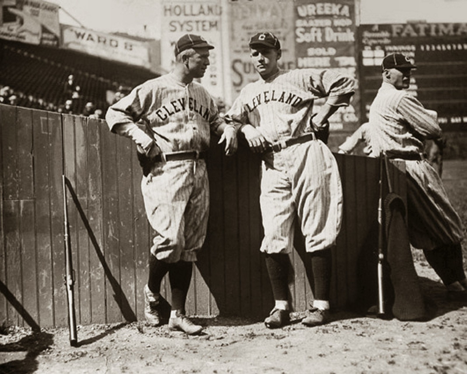 1917 Cleveland Indians TRIS SPEAKER  JOE WOOD  5x7 Borderless Photo (182-j )
