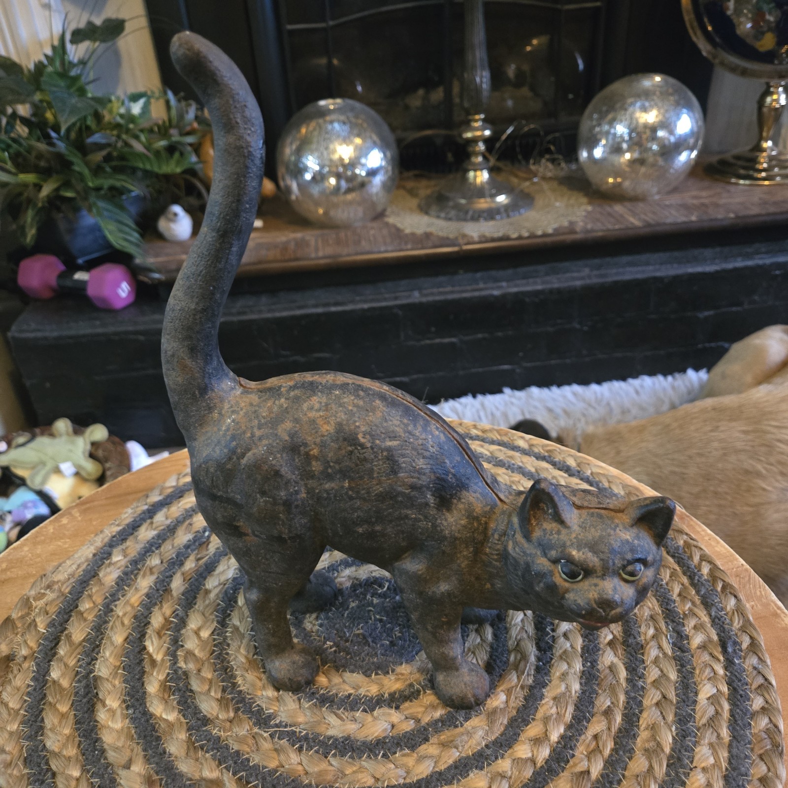 Vtg Cast Iron  Black Arched  Cat Door Stop Perfect For Halloween  Heavy