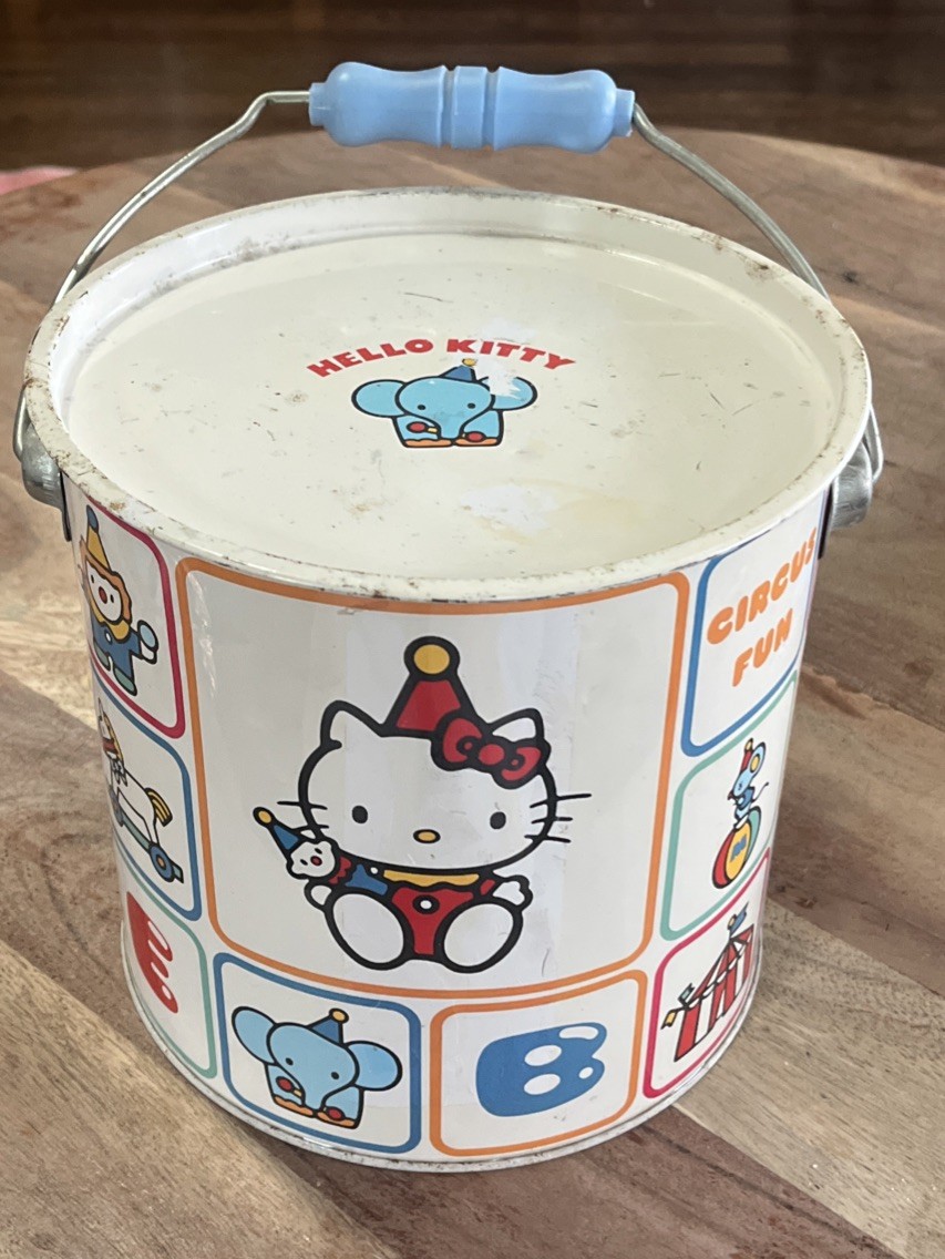 Sanrio Hello Kitty Circus Handled Tin 1976 Rare Vintage 7.25” Tall 7.75” Dia..