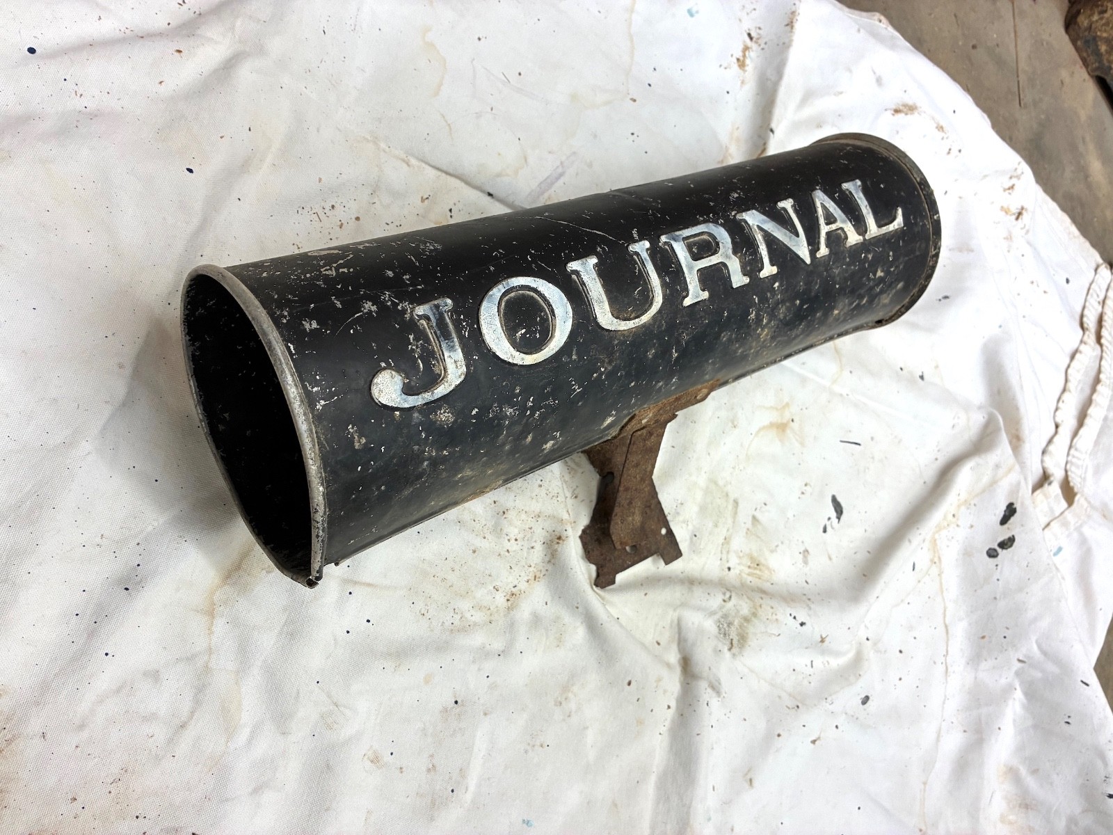 Vintage mid-century Atlanta JOURNAL newspaper delivery cylinder. 