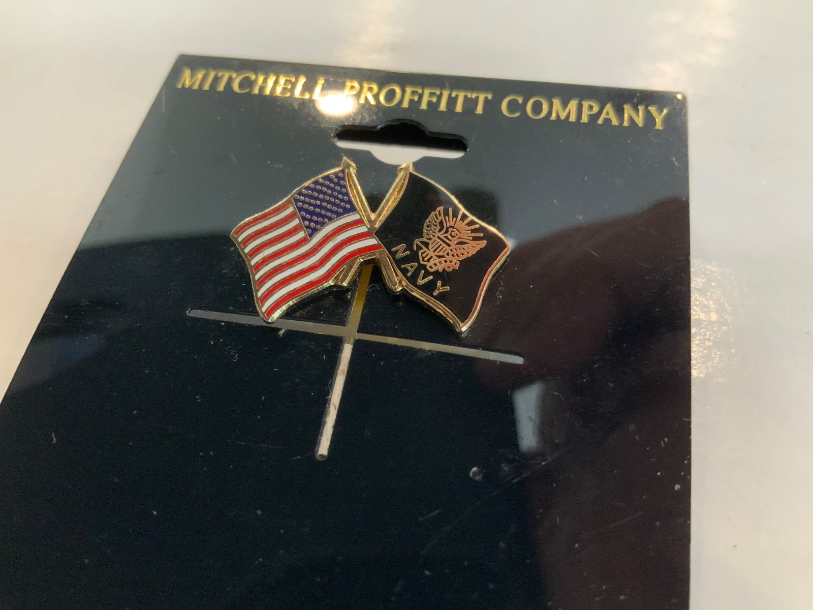 NEW U.S. and U.S. Navy Crossed AMERICAN AND NAVAL Flags Lapel Pin