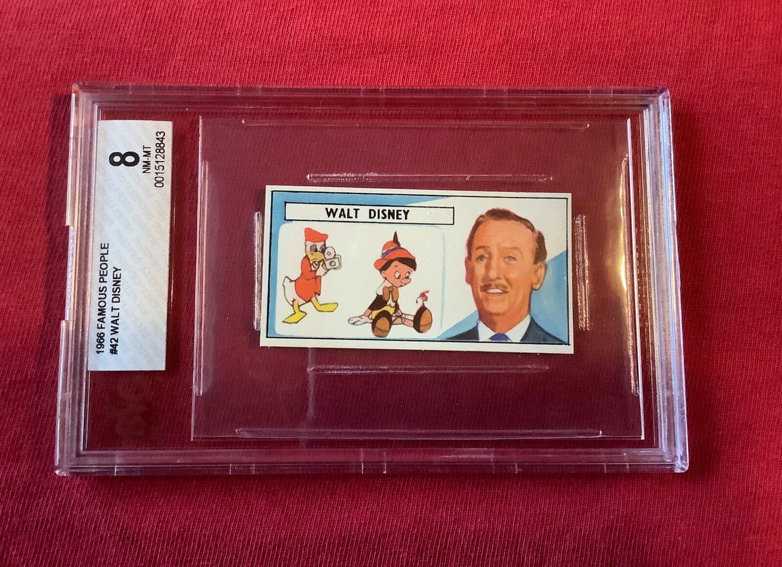 1966 LYONS MAID #42 WALT DISNEY W/DONALD DUCK/PINOCCHIO BECKETT BVG 8 NM-MINT