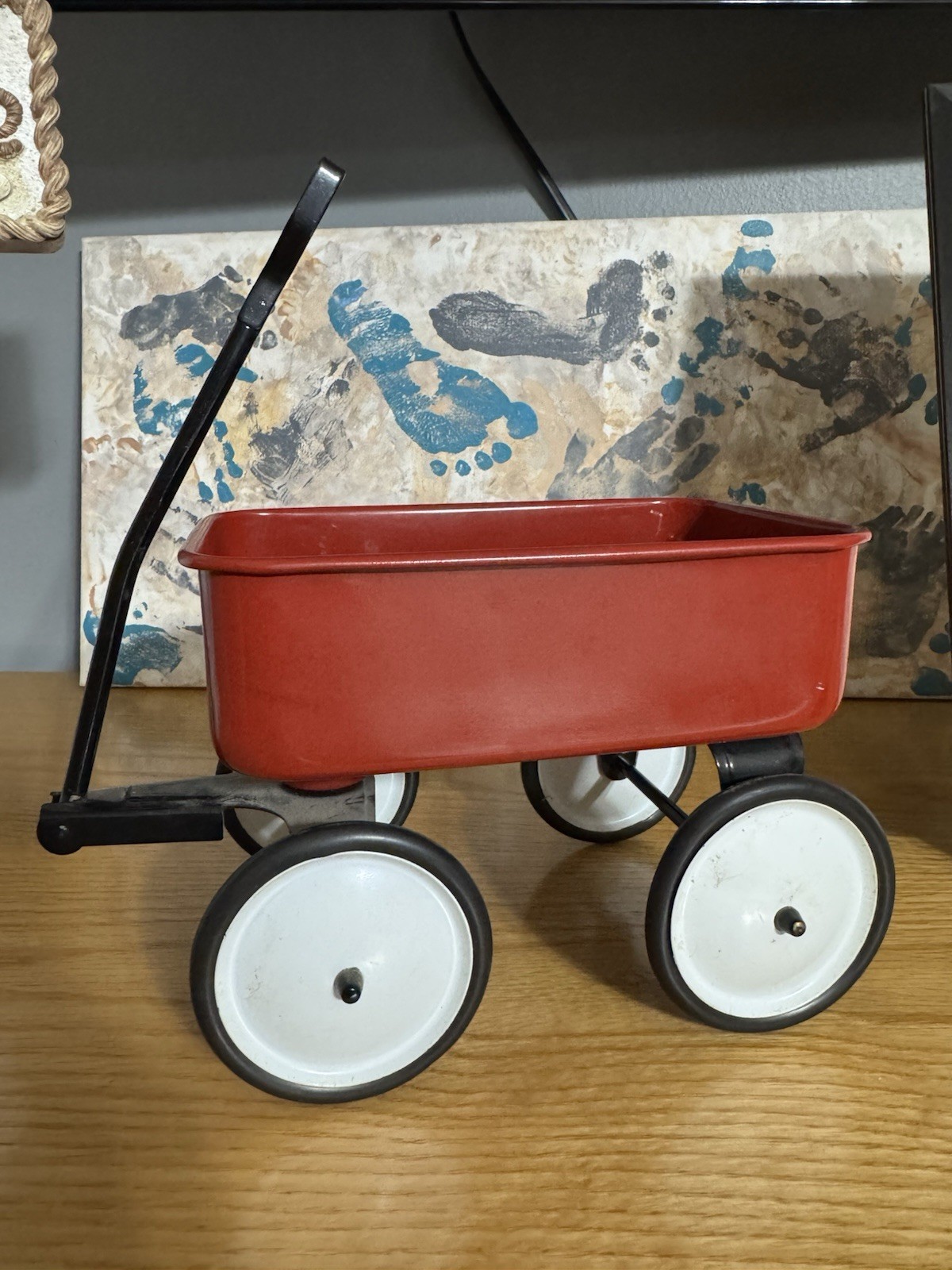 TELEFLORA Little Red Metal Wagon 5” Tall miniature gift collectable toy decor