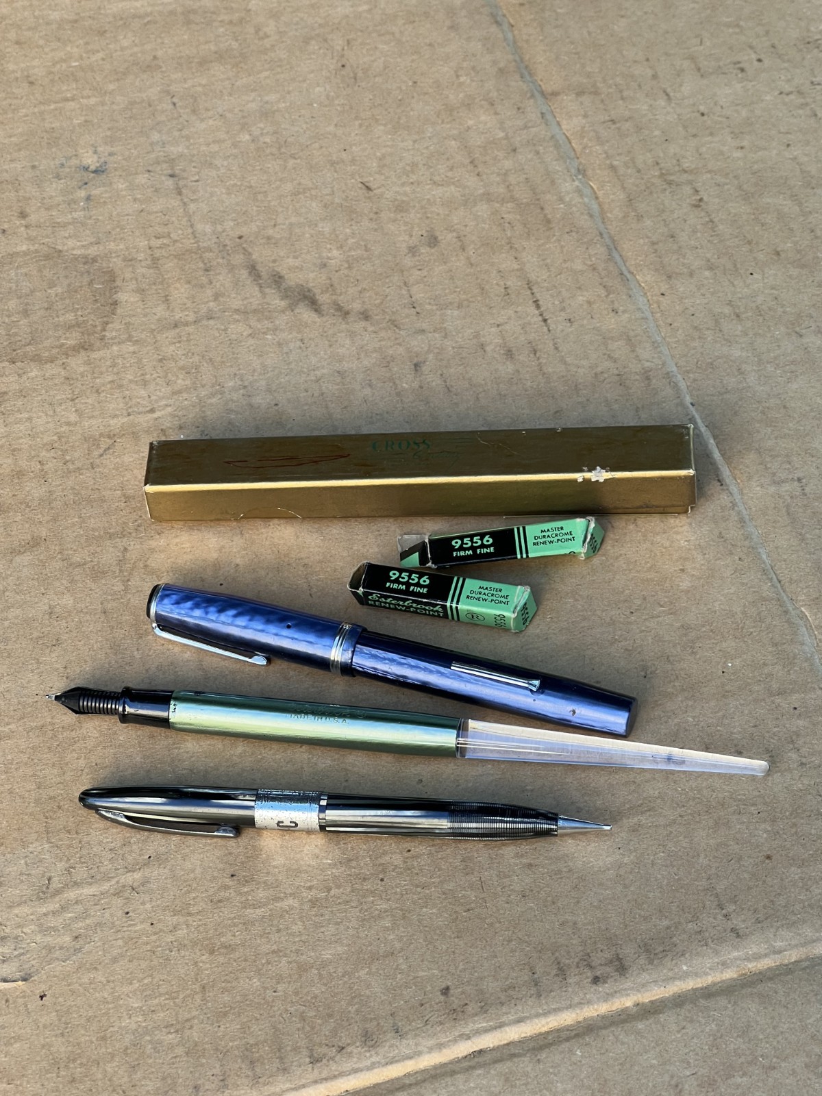 Lot of 6 Vintage Easterbrook 9556, 2442 Pens, 2 Easterbrook Renew Point Nibs