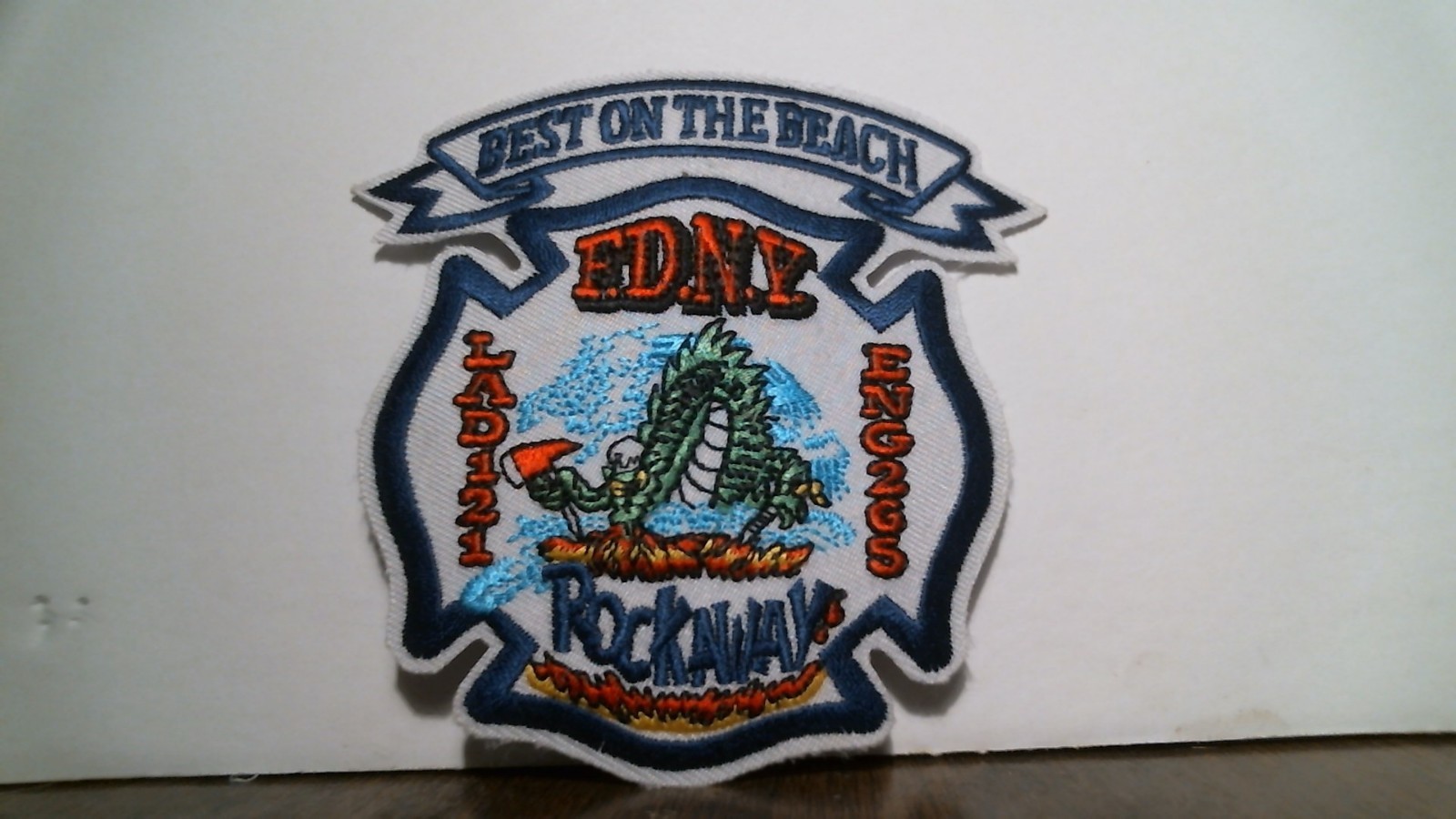 FDNY NYC Fire Department Engine 265 Ladder 121 Patch - VINTAGE - NEW - HTF