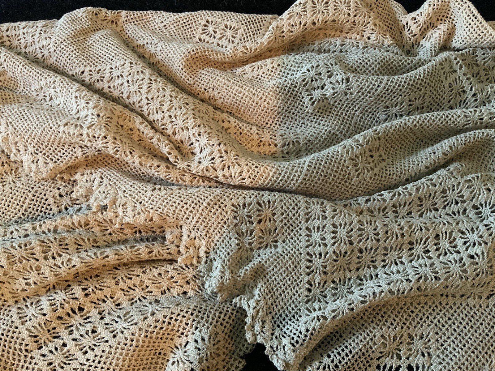 52”X52” Antique Vintage Handmade Ecru Ivory Fine Filet Crochet Tablecloth