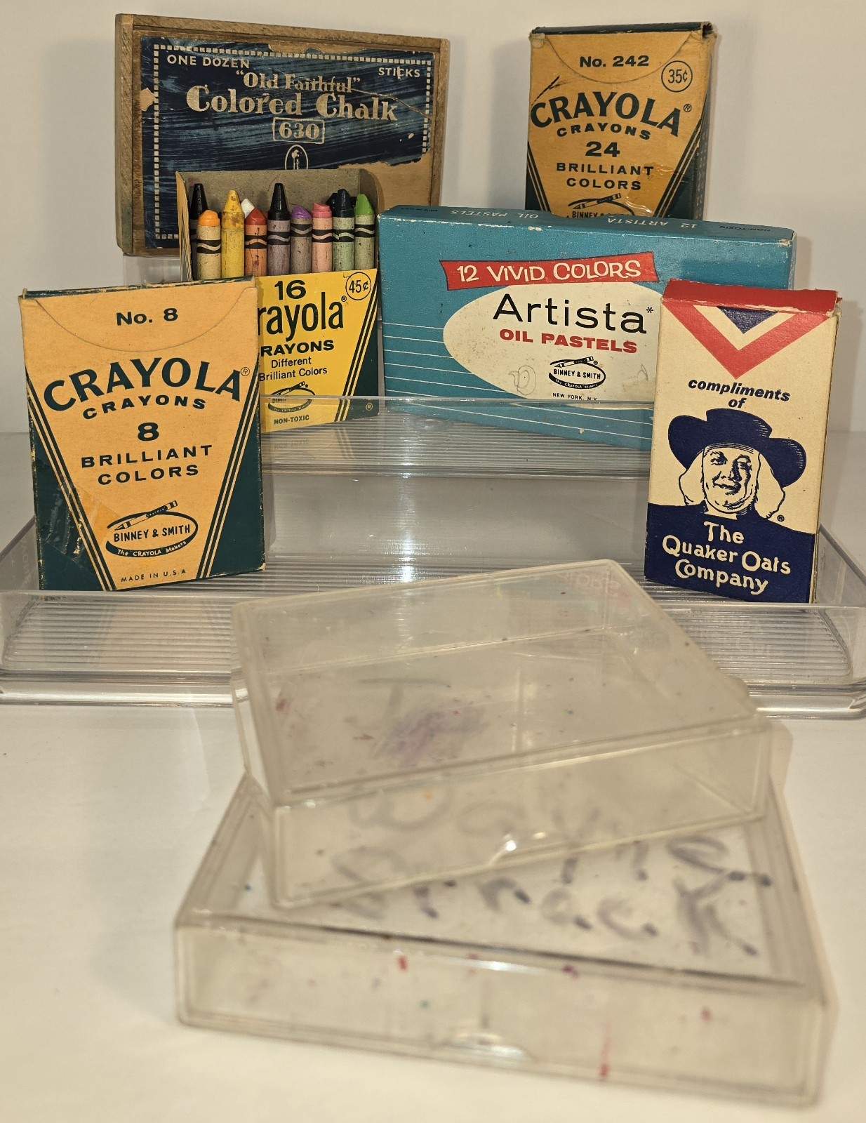 Vintage Lot of 6-Crayola, w/Cases,Artista Pastels,Old Faithful,& Quaker Oats