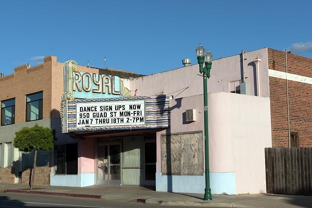 Photo:Royal Theater Guadalupe California 2013 Sign Front Exterior