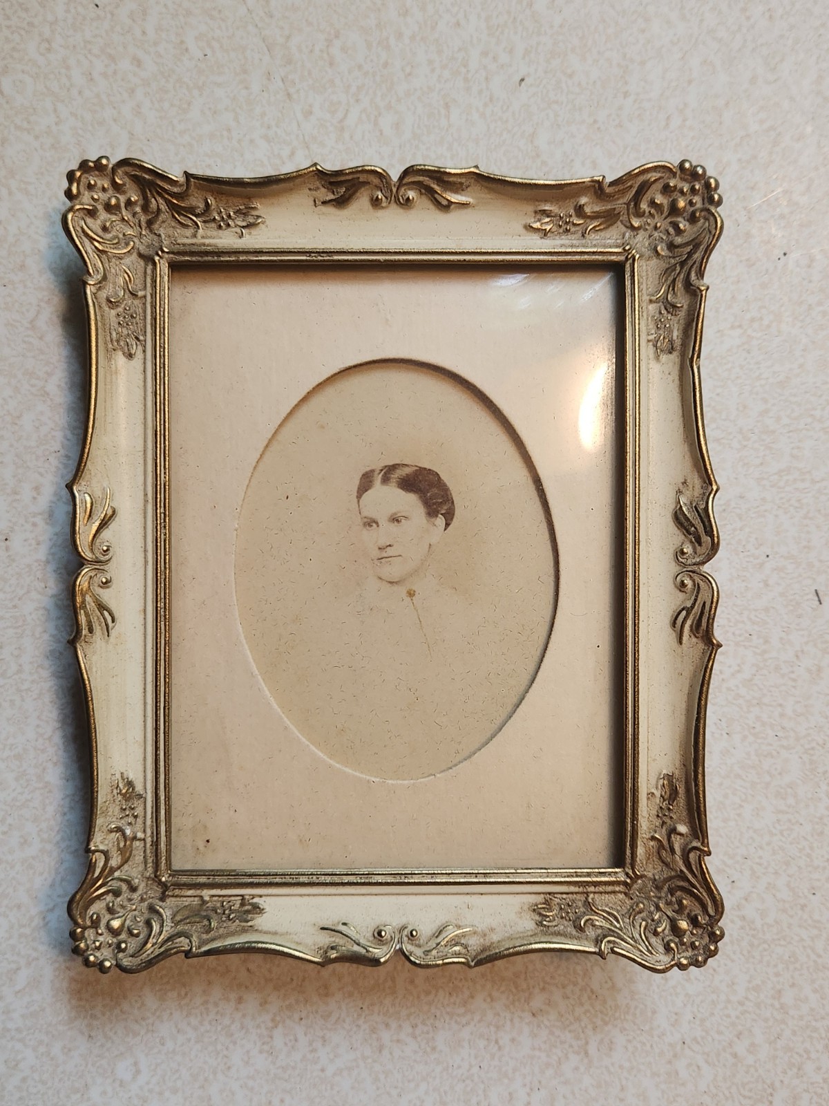 Antique 1860s ornate framed portrait of young woman with description 5