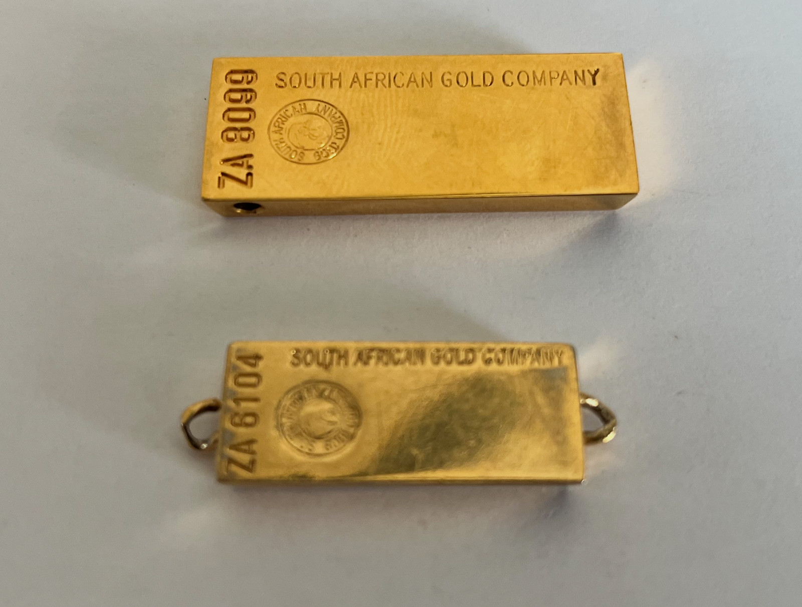 Vintage South African Gold Company 24K Gold Plated Bar Pendant/Bracelet Charm