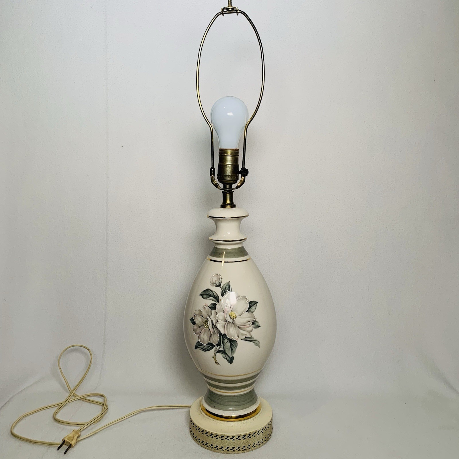 Hand painted Cottagecore 1940’s Magnolia  floral  table lamp 27.5 Inches