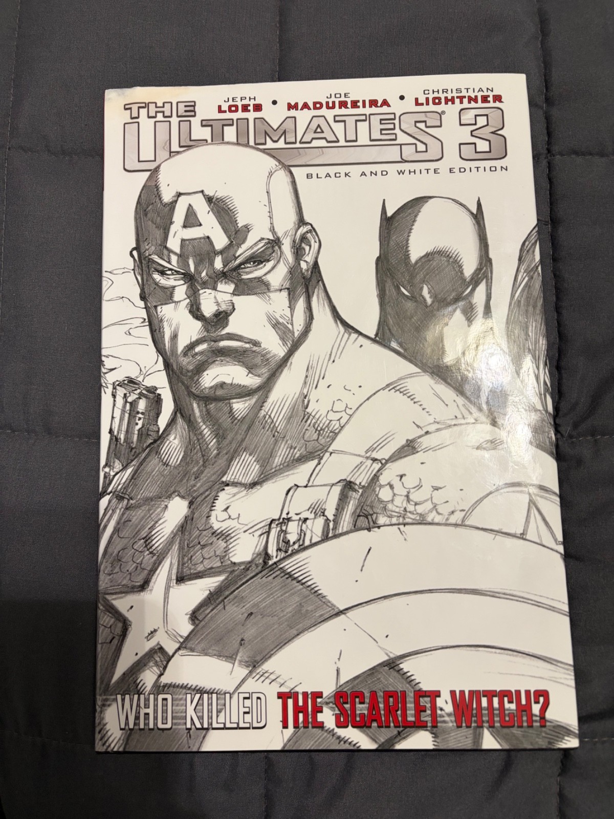 Ultimates 3 Black & White HC SIGNED Joe Madureira Marvel RARE 9780785136613