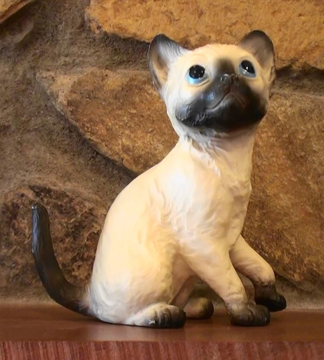 BREYER - 1966-1973 - RARE - MATTE SIMEASE KITTEN