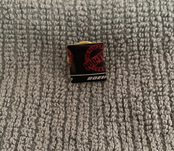 Vintage Boeing 100% Committed FOD Free Advertising Enamel Lapel Pin Award RARE