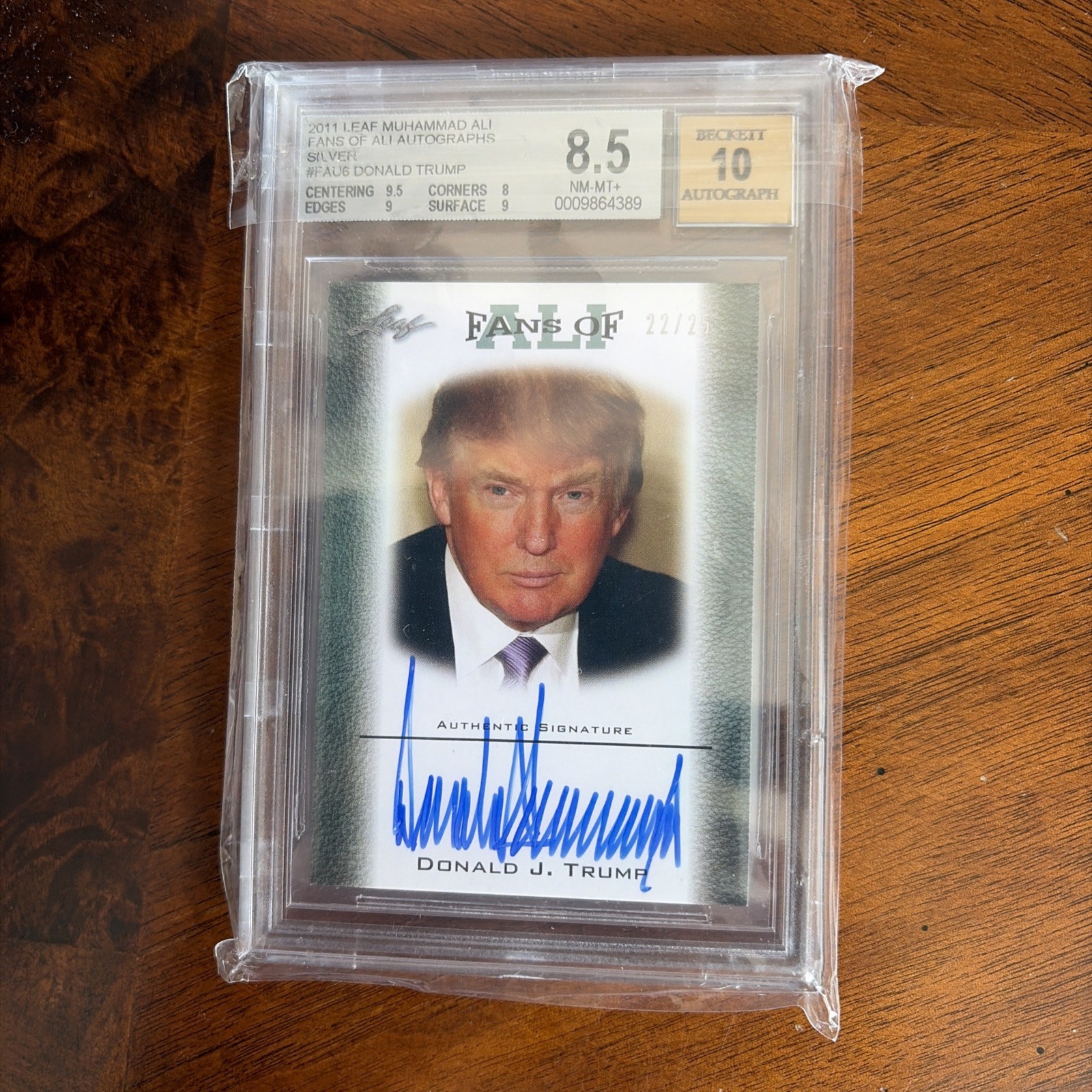 2011 Leaf Ali Friends Silver/Green RARE*Donald J. Trump Auto  /25 BGS 8.5 NM-MT+