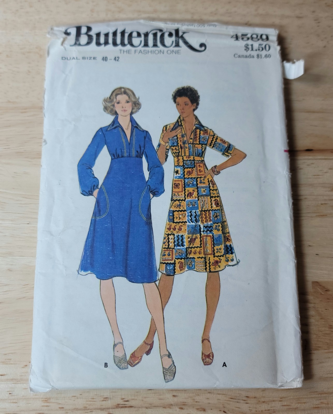 Vtg Butterick WOMENS DRESS #4589 Size: 40-42 ©1970s UNCUT
