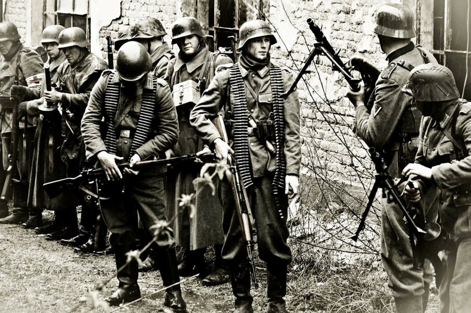 Germany soldiers in Stalingrad, the Eastern Front WW2 Photo Glossy 4*6 in V028