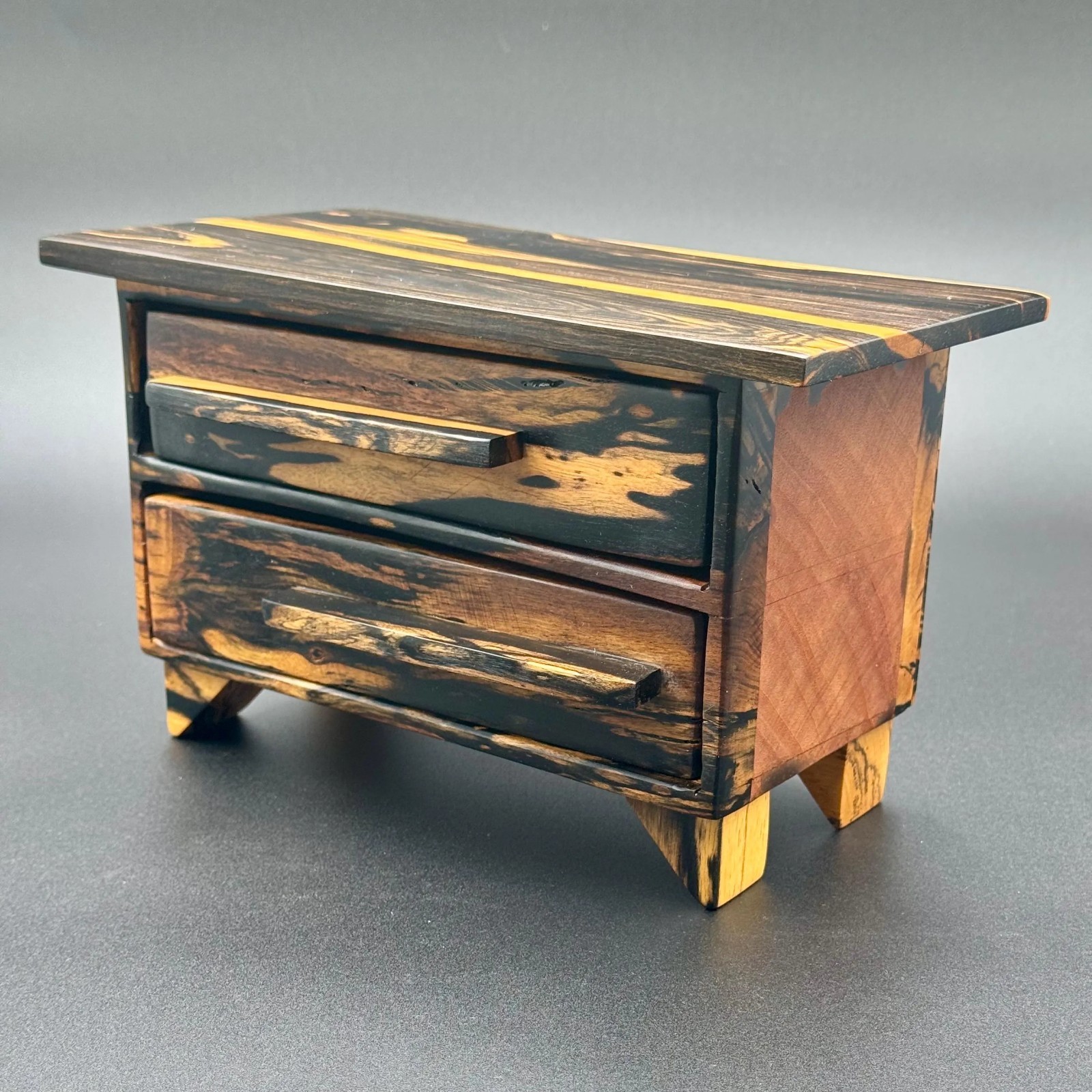 Pale Moon Ebony and Honduras Mahogany Gorgeous Grain Bandsaw Box - Odie\'s Oil