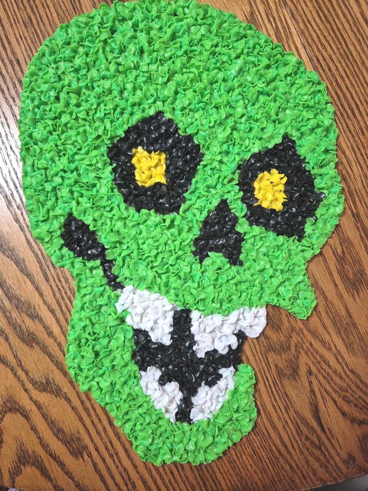 VINTAGE 1970s MELTED PLASTIC POPCORN HALLOWEEN SKULL WALL DECORATION-16