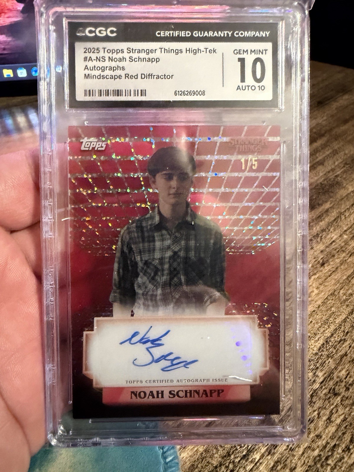 Noah Schnapp Will Byers 2025 Topps High Tek Stranger Things Auto 1/5 CGC 10