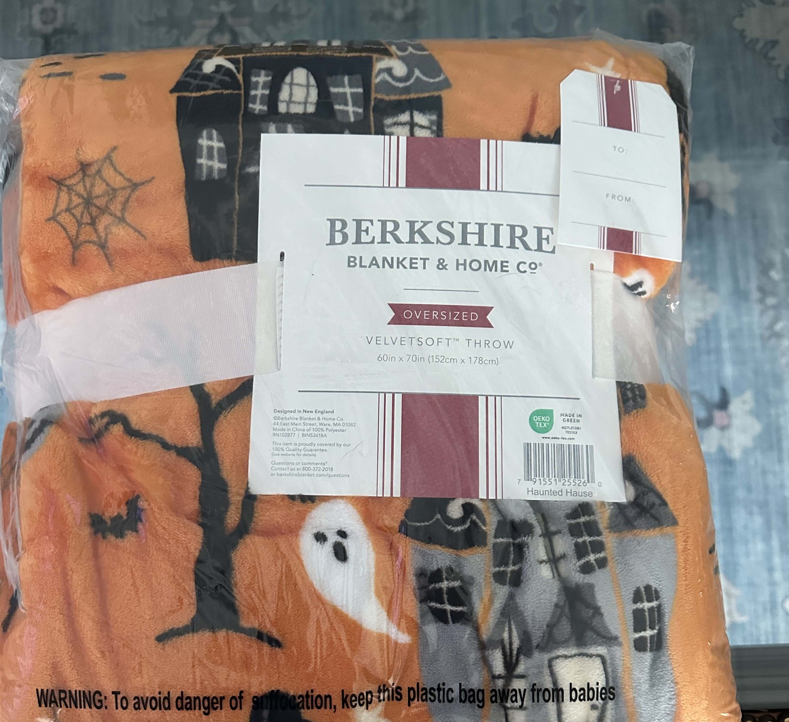 Berkshire Haunted House Oversized Velvet soft Throw Blanket 60”x 70” Ghosts