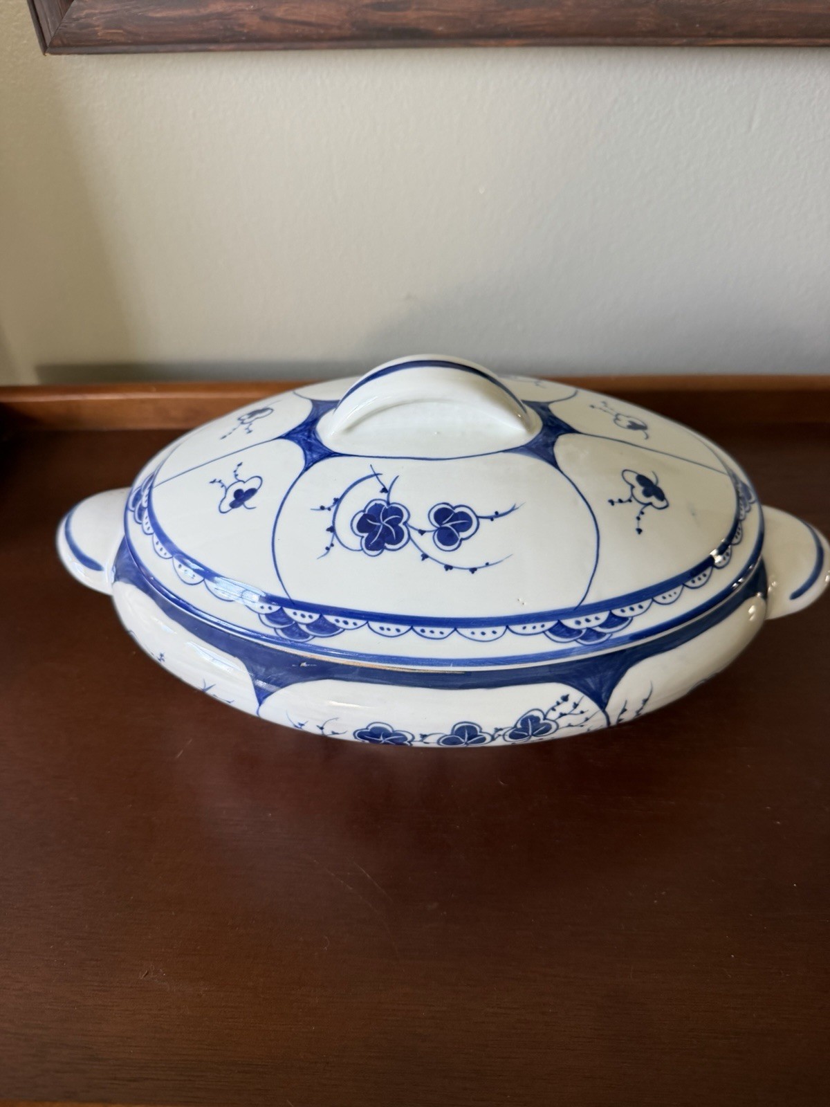 Royal copenhagen casserole covered dish G269 vintage blue white with lid
