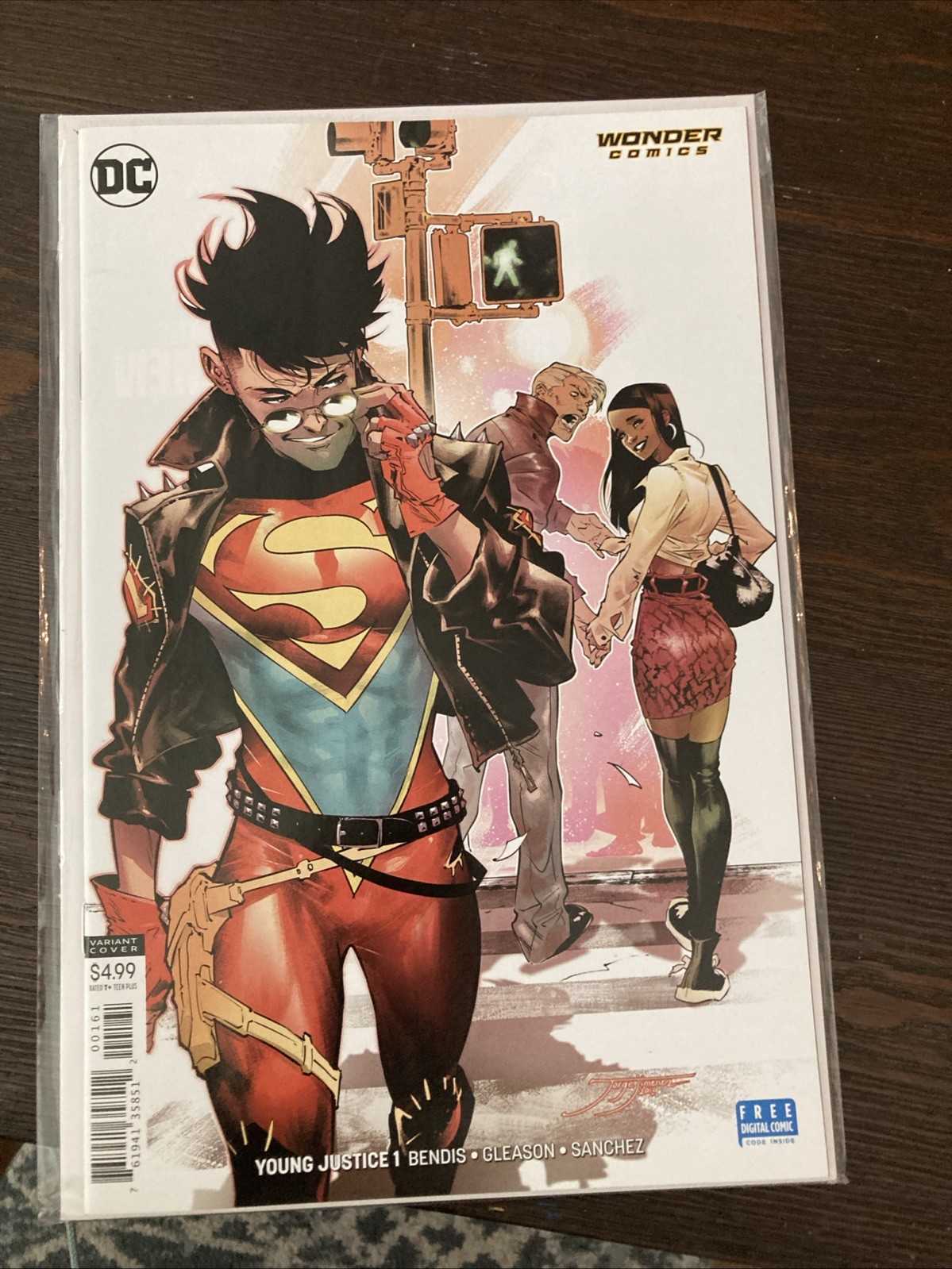 DC Young Justice #1 Jimenez Superboy Variant 1st team app new young justice
