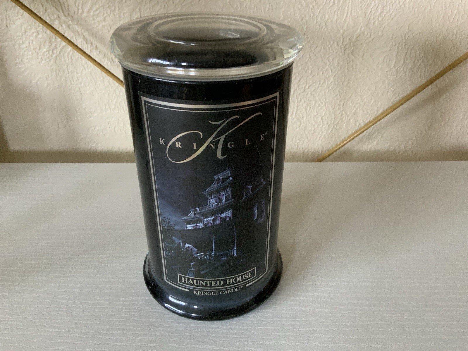 Kringle Candle Halloween Haunted Hallows Lim. Ed. Used