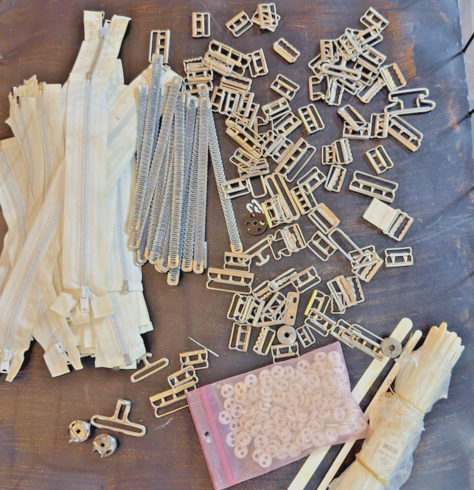 Vtg Sewing Notions Lot INVISO Metal Zippers Bobbin Cases Spiral Boning Buckles