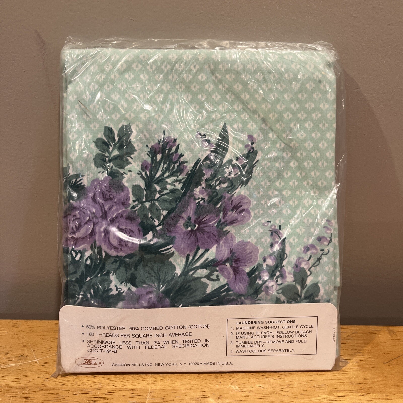 Vtg Royal Family Cannon Oscar de la Renta Les Belles Fleurs 2 Pillowcases Green