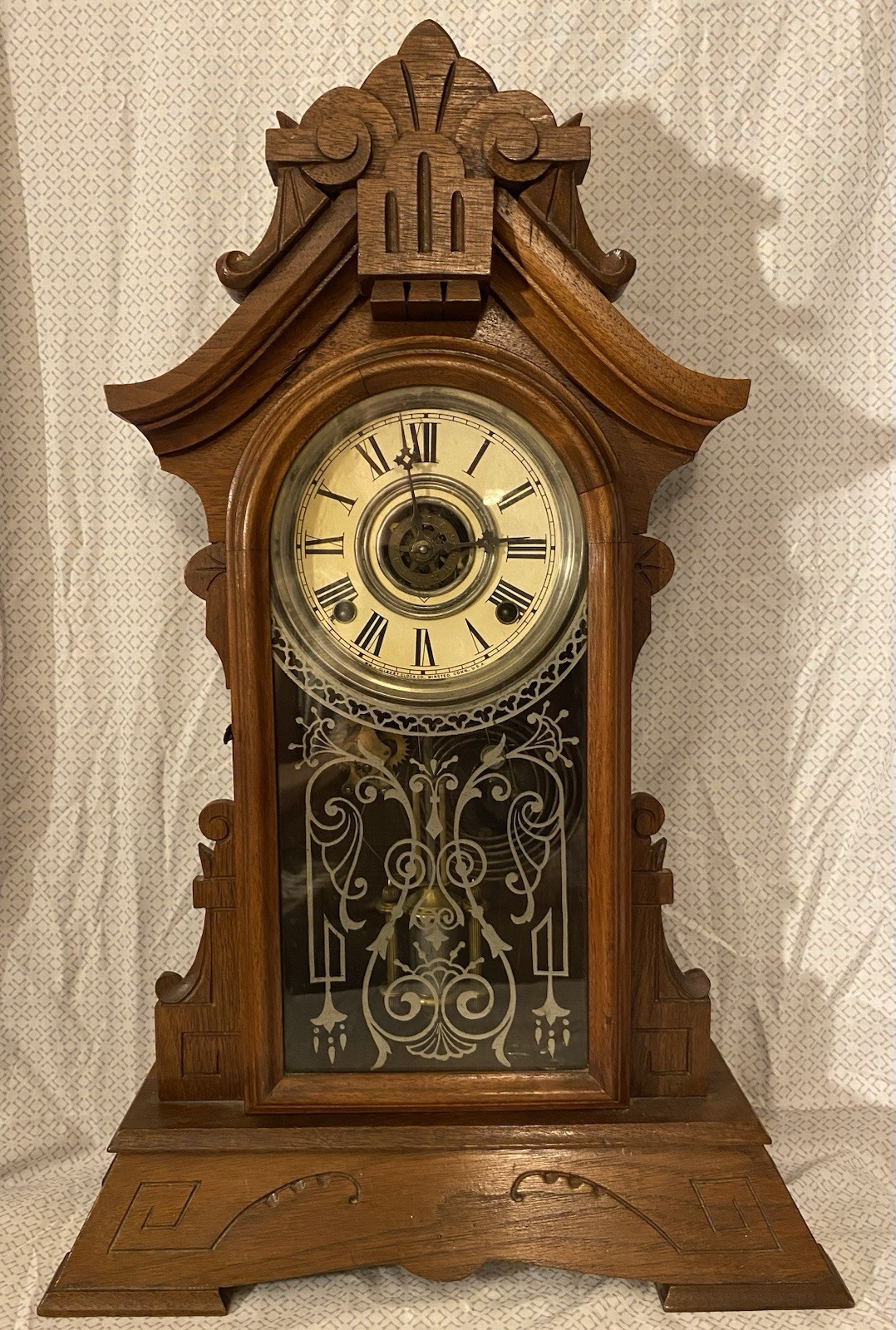 1890s Wm. L. Gilbert Mantel Clock  • • •free shipping• • • 