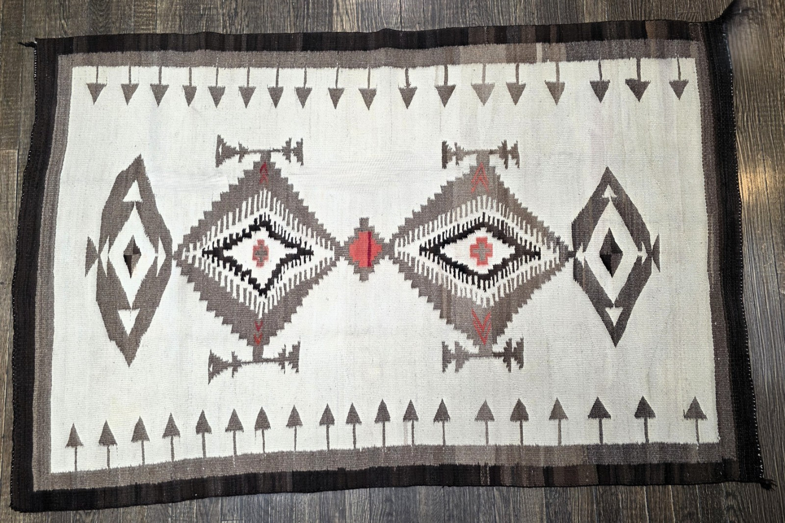 Vintage Reginal Native American Navajo Rug Geometric Pattern 46\