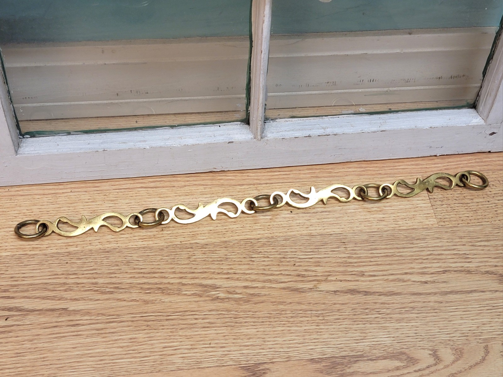 Antique Solid Cast Brass Ornamental Scroll Art Deco Chandelier Light Chain 18