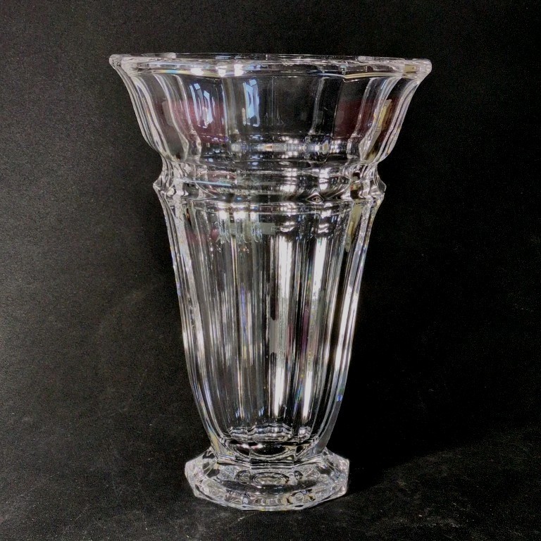 HOYA MUSEUM SERIES FOOTED FLOWER VASE, Art Deco, Cut Lead Crystal, 8 1/2