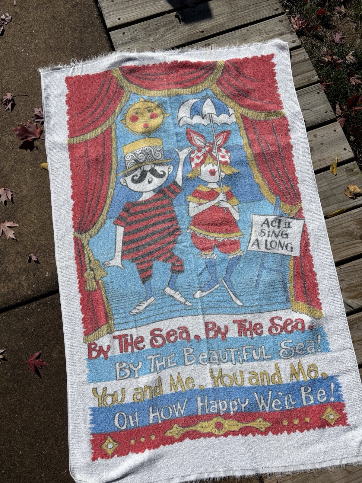 VTG Rare Beach Towel 60s 70s Retro Kitsch Singing Parisian Sun Terry Treasure?