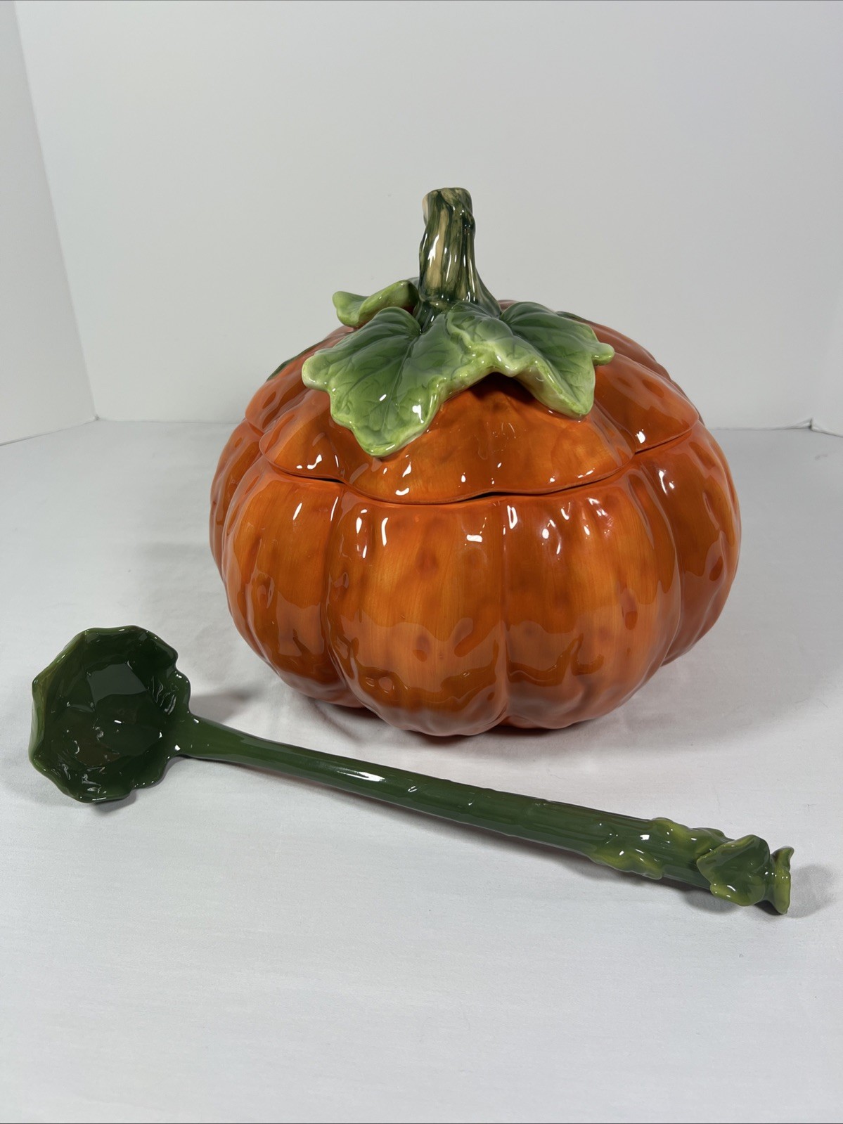 Pumpkin Soup Tureen with Lid & Ladle Summit Collection 10 Inch EUC